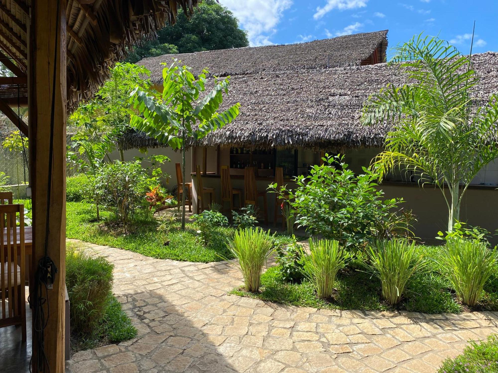 La Perle Rare De Nosy Be Otel Ambatoloaka  Dış mekan fotoğraf