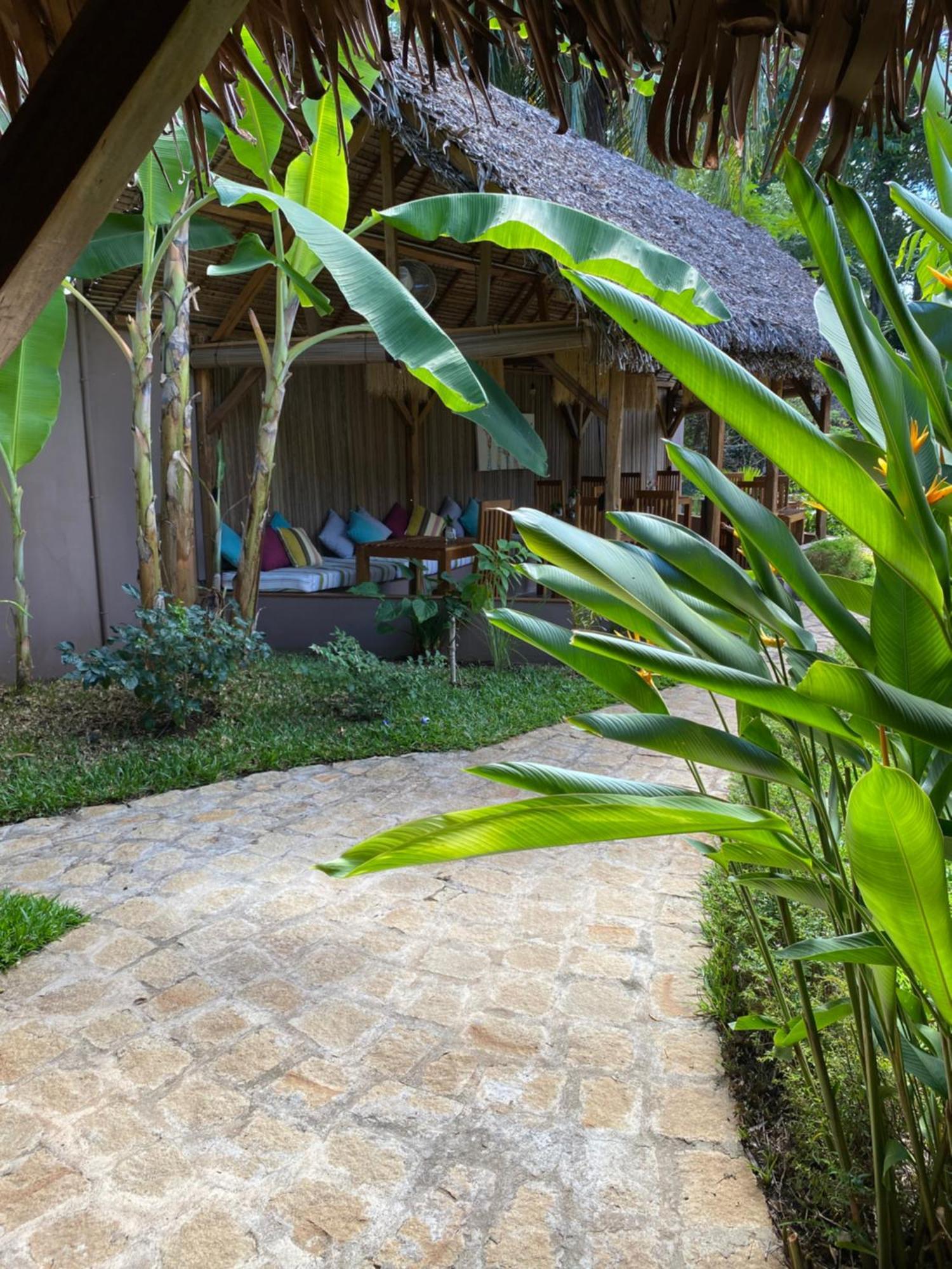 La Perle Rare De Nosy Be Otel Ambatoloaka  Dış mekan fotoğraf