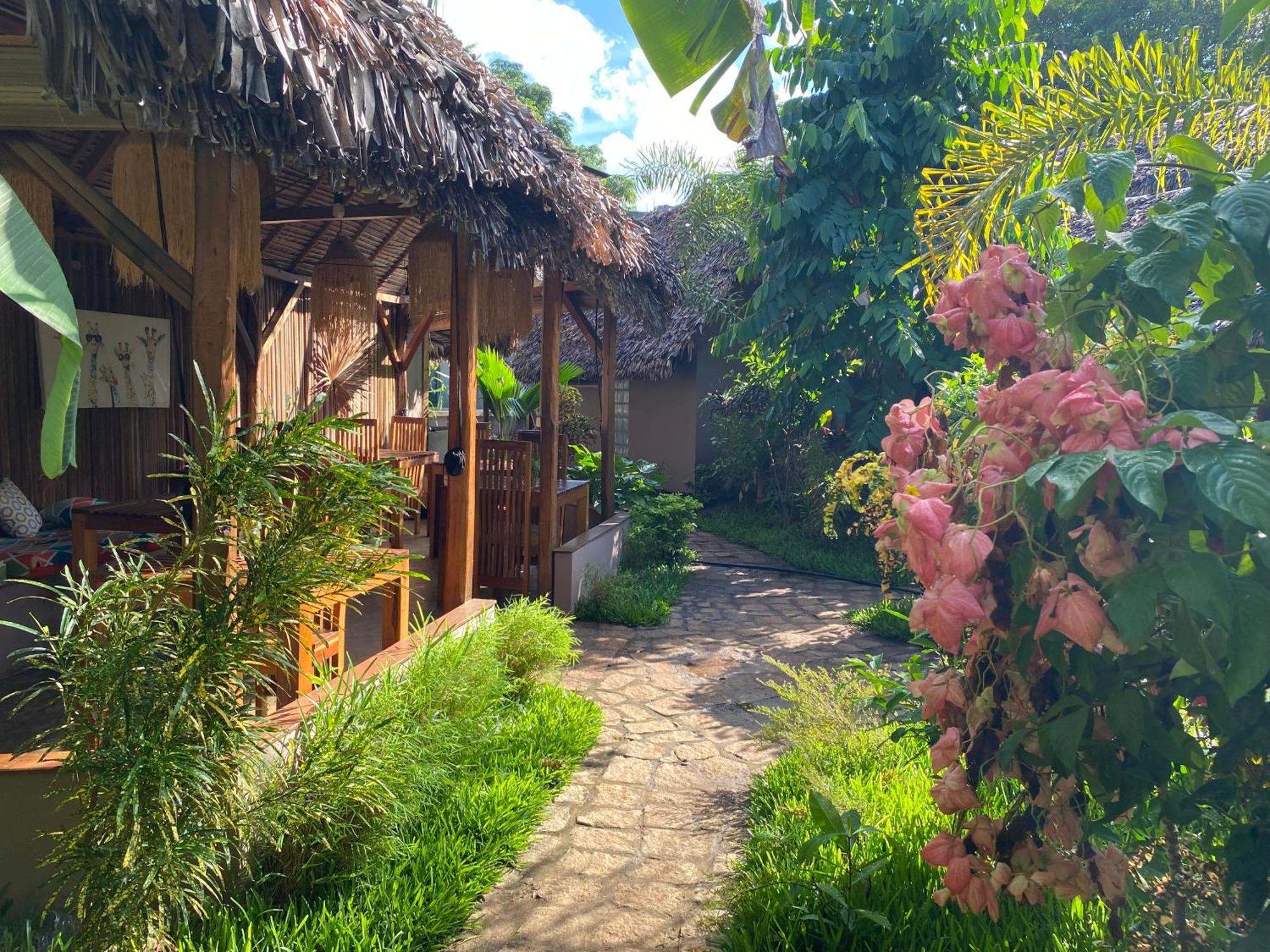 La Perle Rare De Nosy Be Otel Ambatoloaka  Dış mekan fotoğraf